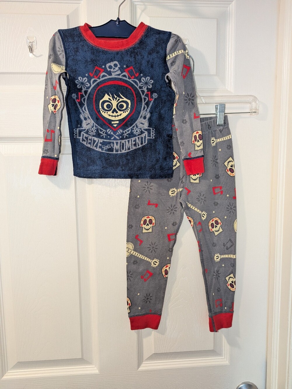 Disney Boys Skull Graphic Pajama Set - Navy, Gray & Red